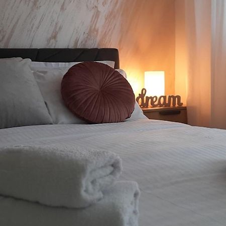 Apartman Kristal Sremska Mitrovica Dış mekan fotoğraf