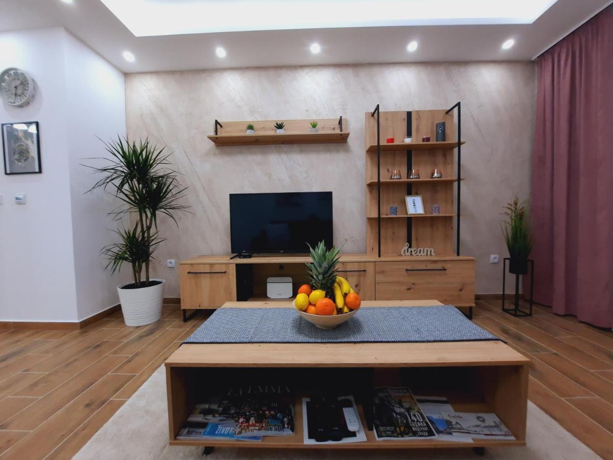 Apartman Kristal Sremska Mitrovica Dış mekan fotoğraf
