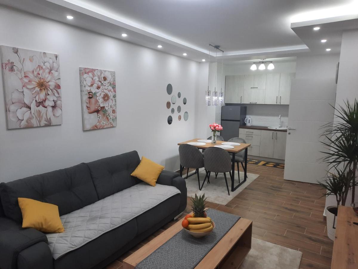 Apartman Kristal Sremska Mitrovica Dış mekan fotoğraf