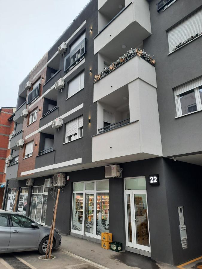 Apartman Kristal Sremska Mitrovica Dış mekan fotoğraf