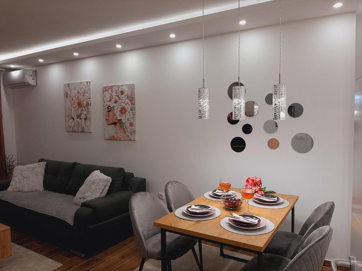 Apartman Kristal Sremska Mitrovica Dış mekan fotoğraf